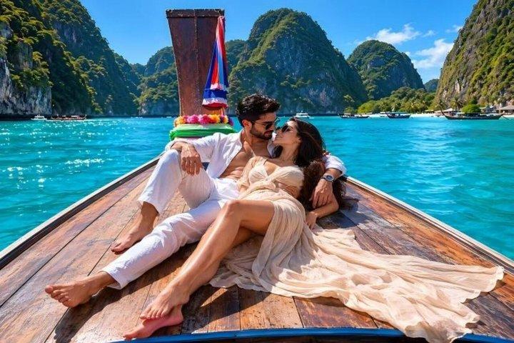 Phuket Luxury Catamaran Phi Phi Maya Bay Maiton with Snorkeling