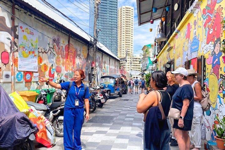 Bangkok Hidden Gems Chinatown Walking Tour with Street Art