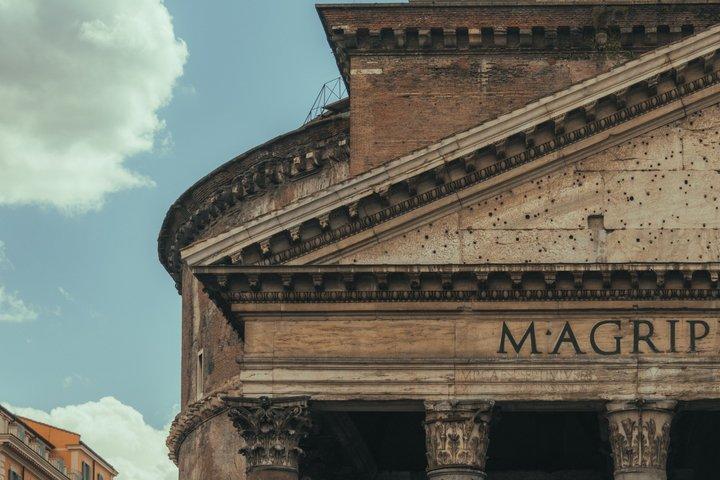 Rome Pantheon Guided Tour with Reserved Entry