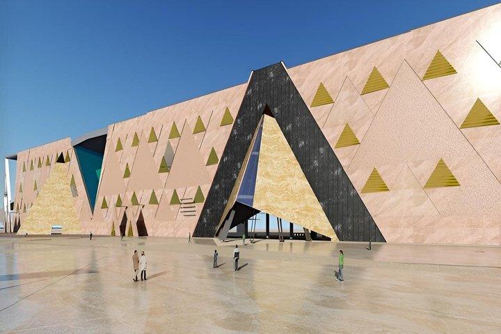 Private Pyramids & GEM Tour with Local Koshary Lunch