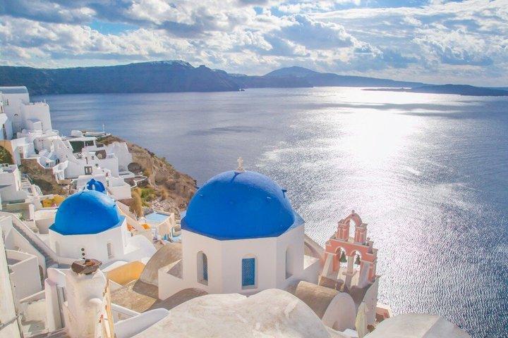Oia Water Transfer Experience: Cruise One Way, Drive Back to Fira