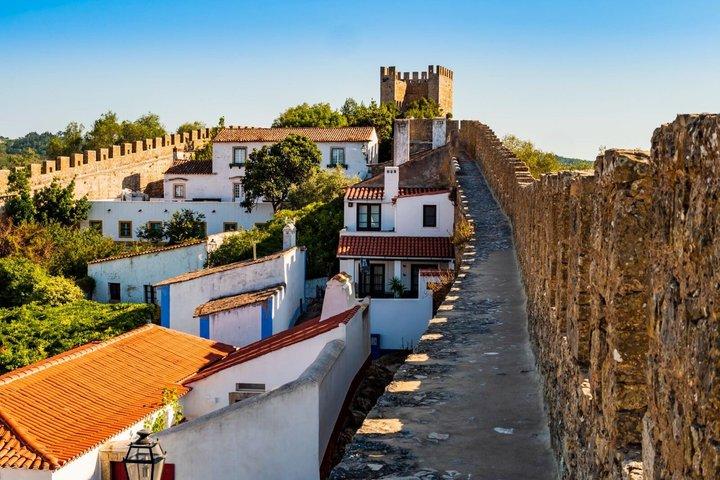From Lisbon : Tour Óbidos & Nazaré - Medieval Villa and Giant Waves