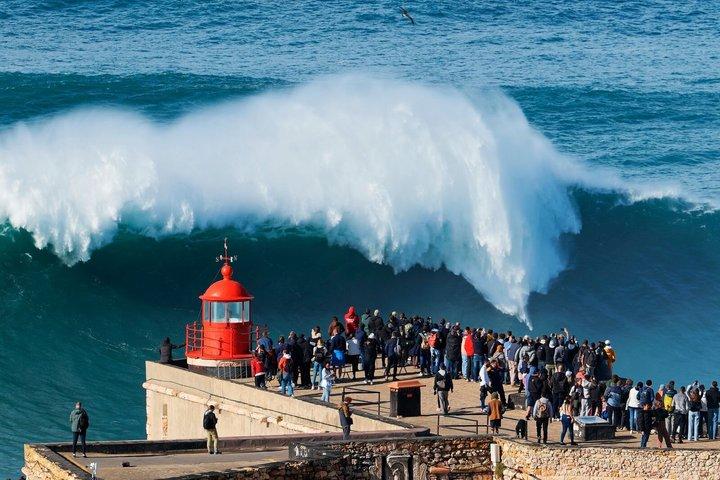 From Lisbon : Tour Óbidos & Nazaré - Medieval Villa and Giant Waves