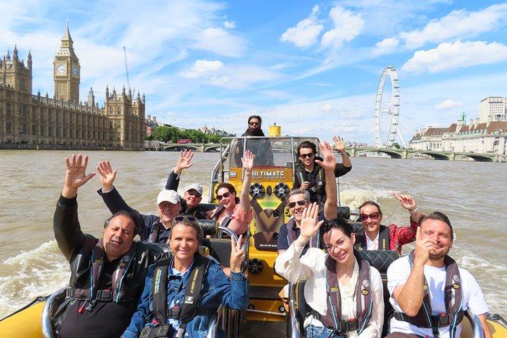 Speedboat Sightseeing: Embankment OR Westminster Pier -45 Minutes
