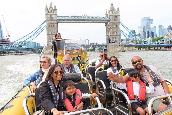 Speedboat Sightseeing: Embankment OR Westminster Pier -45 Minutes