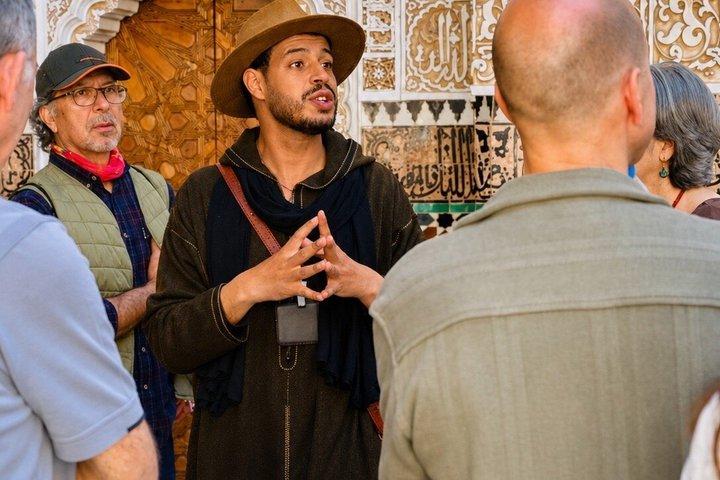 Marrakech: Bahia Palace, Saadian Tombs, Medina & Souks Tour