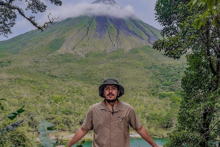 La Fortuna Hot Springs & Costa Rican Artisan Tour with Lunch