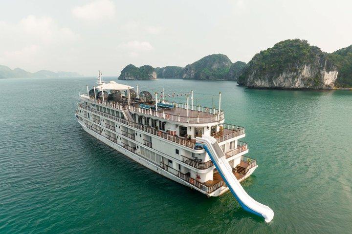 Ambassador Signature Lan Ha Bay 2D1N Premium Cruise Experience