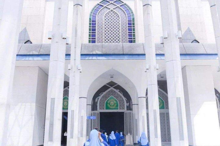 Putrajaya Pink Mosque & Blue Mosque Shah Alam Tour | Kuala Lumpur