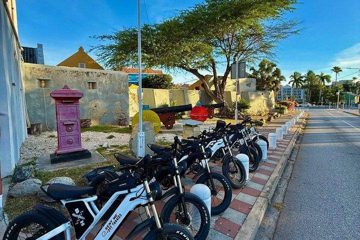 Oranjestad City Sunset Bike Tour