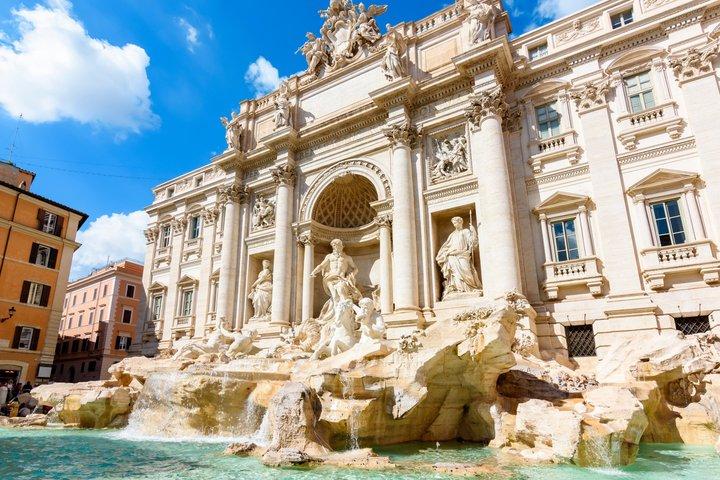 Guided Tour of Pantheon and Trevi Fountain with Reserved Access