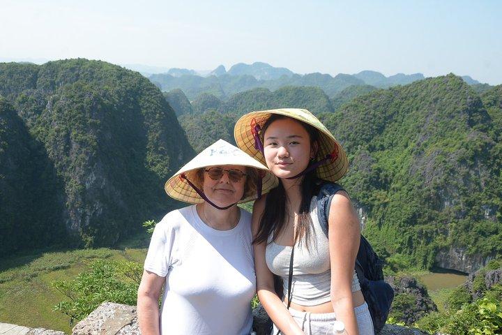 Mua Cave – Tam Coc – Hoa Lu With Small Group Of 9