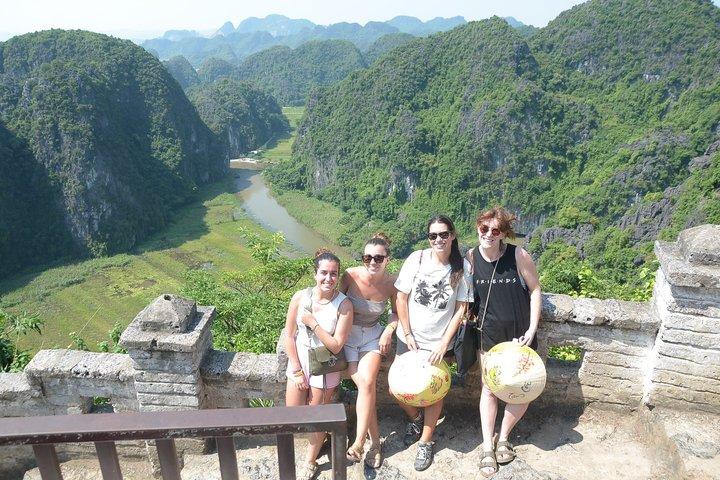 Mua Cave – Tam Coc – Hoa Lu With Small Group Of 9