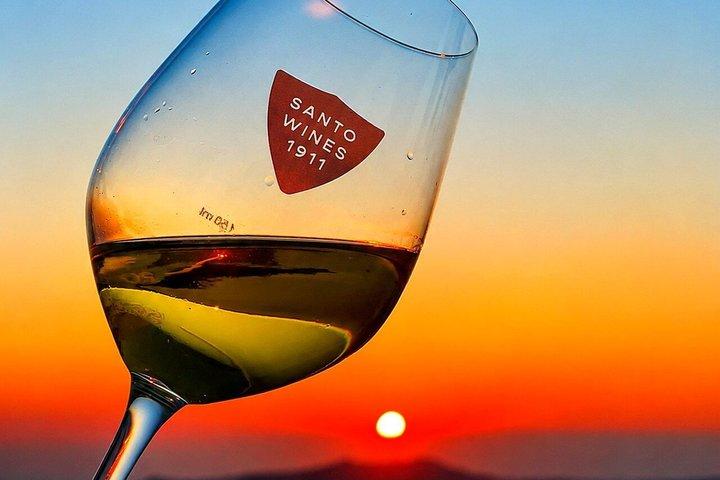Santorini Private Tour with Sunset Wine Tasting at Santo Wines