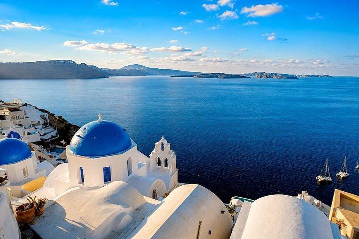 Beat The Crowds Oia Private Morning Tour