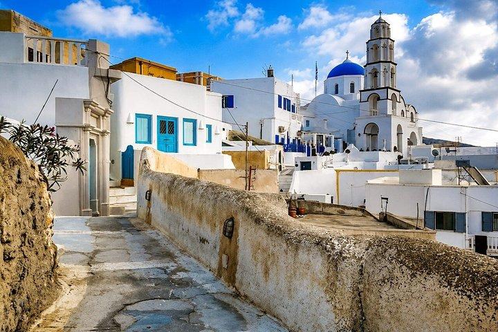 Santorini Highlights & Hidden Gems – Private Family-Friendly Tour