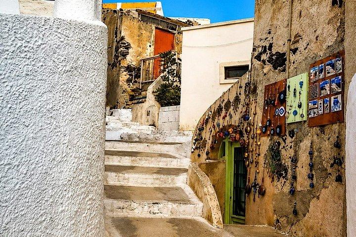 Santorini Highlights & Hidden Gems – Private Family-Friendly Tour