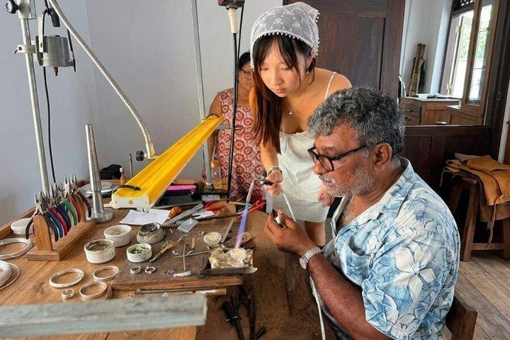 Galle: Traditional Jewelry Making Workshop with snacks