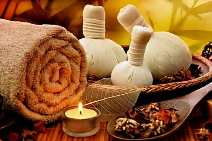 Marrakech Traditional Hammam and Massage Experience with Transfer