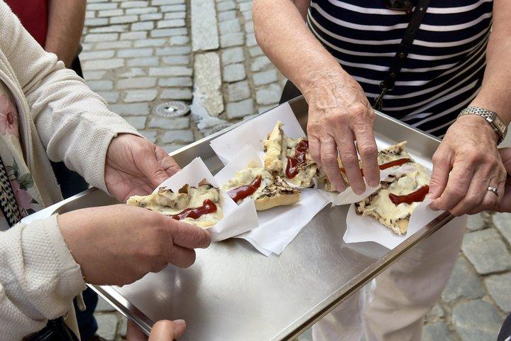 Krakow: Street Food Tasting Walking Tour