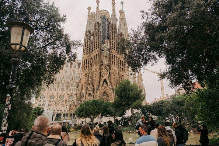 Barcelona Sagrada Familia Private Guided Tour with Tickets