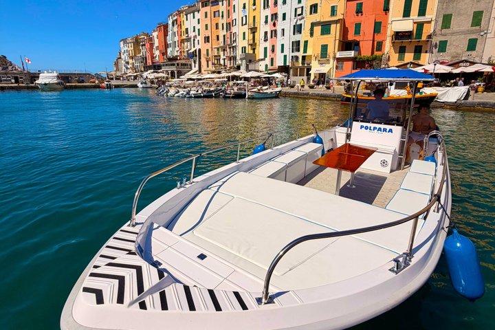 La Spezia : Portovenere Boat Tour with Lunch Local food & Wine