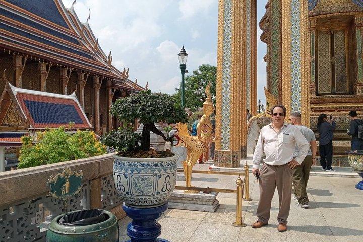 Private Bangkok Grand Palace Maeklong Rail & Floating Market Tour