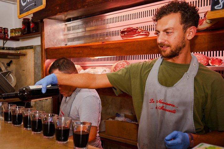 Rome: Award Winning Trastevere Group Food Tour with Wine