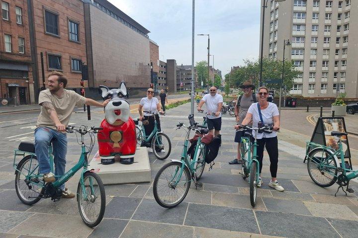 Glasgow Highlights Bike Tour: Historic City & West End