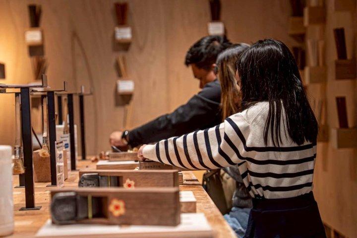 Create Unique Chopsticks in Kyoto’s 100-Year-Old Wooden Building