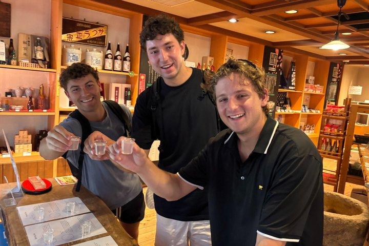 Kobe Sake Tour with Expert Guide: 3+ Breweries, Tastings Included
