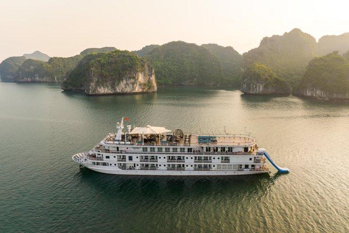 Ambassador Signature Lan Ha Bay 2D1N Premium Cruise Experience
