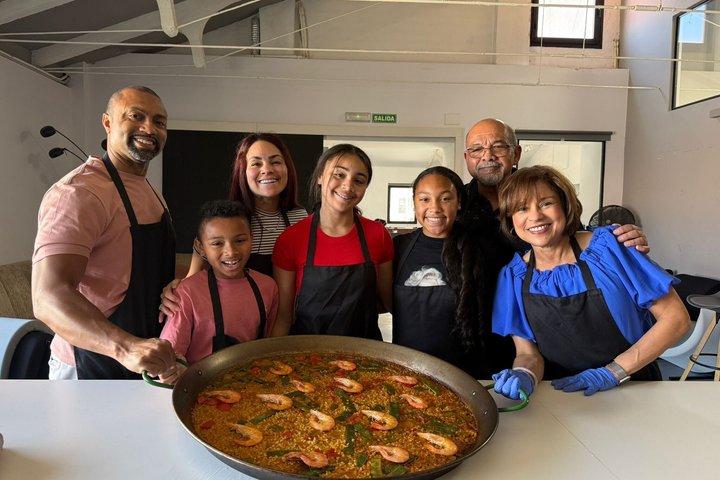 Madrid: Paella Sangria and Churro Making Class in the City Center
