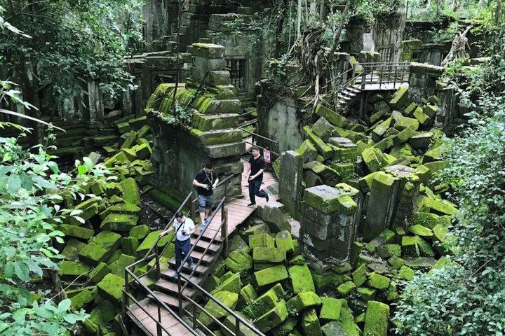 Full Day Kulen Mountain Waterfall Beng Mealea Floating Village