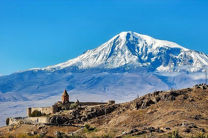 Private Day Trip to Khor Virap, Areni & Noravank