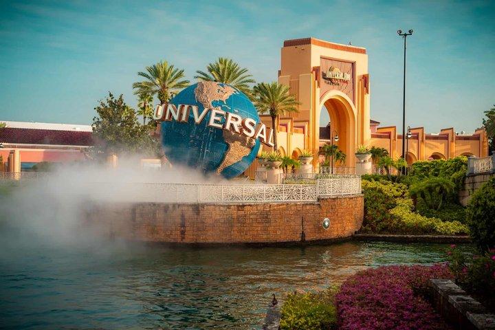 Universal Resort Roundtrip Transportation from Orlando Hotels