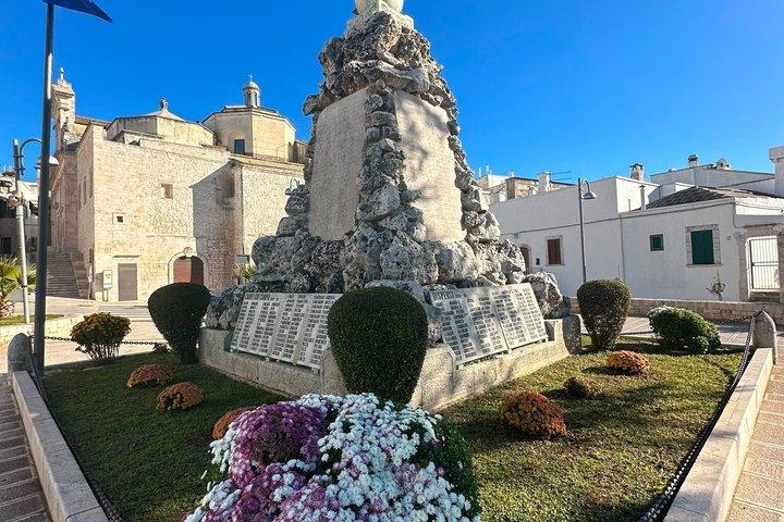 Ostuni, Cisternino & Locorotondo Small-Group Tour from Monopoli