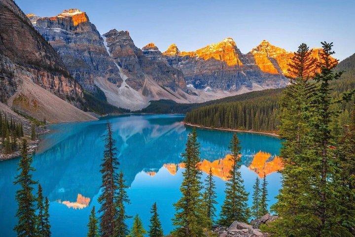 Banff Three Iconic Lakes and Johnston Canyon Day Tour