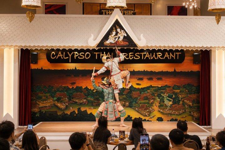 Bangkok: Thai Set Dinner & Cultural Show with Private Transfer
