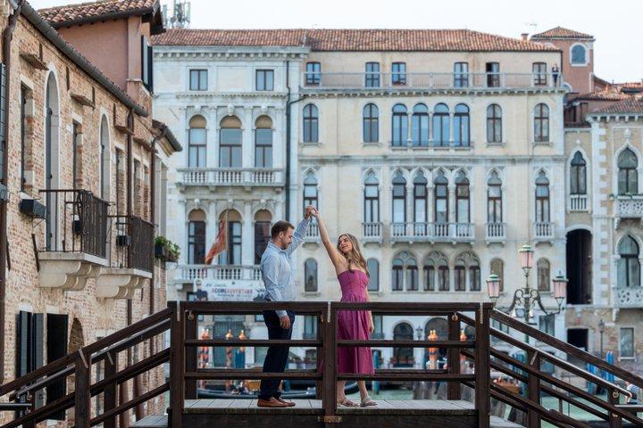 Cinematic Photoshoot in Venice: Capture Venice Hidden Gems