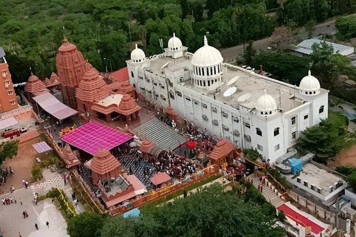 Hyderabad City Temples: A Private Guided Tour with Car