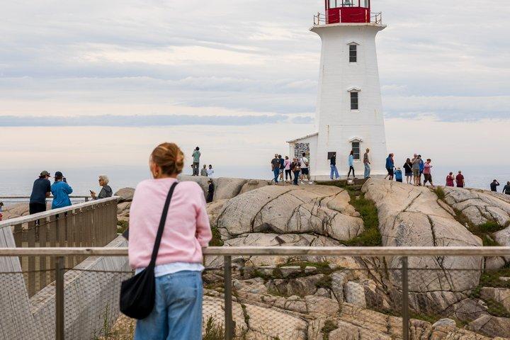 Peggy's Cove Small-Group Express: Scenic Tour from Halifax