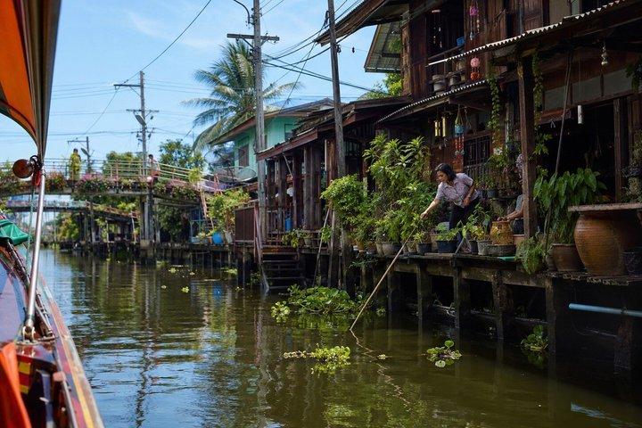 Bangkok Teak Boat Canal Tour with Wat Arun View