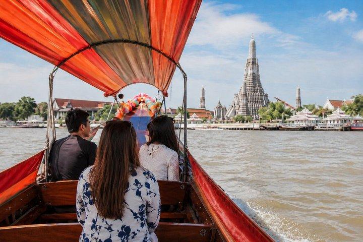 Bangkok Teak Boat Canal Tour with Wat Arun View
