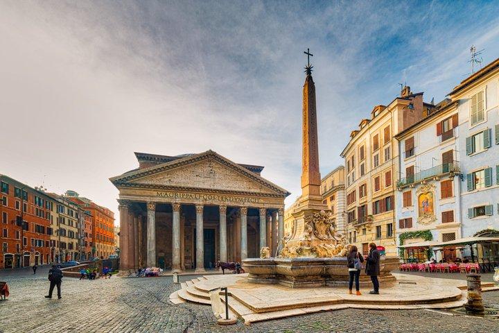 Guided Tour of Pantheon and Trevi Fountain with Reserved Access