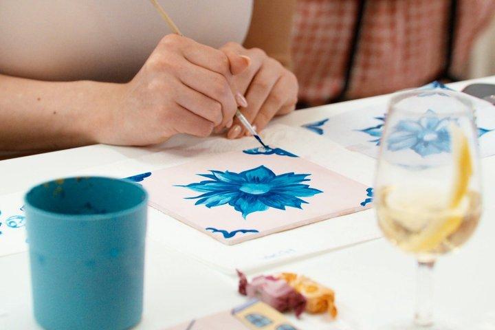Tile Painting and Cocktails in Downtown Porto - Cathedral