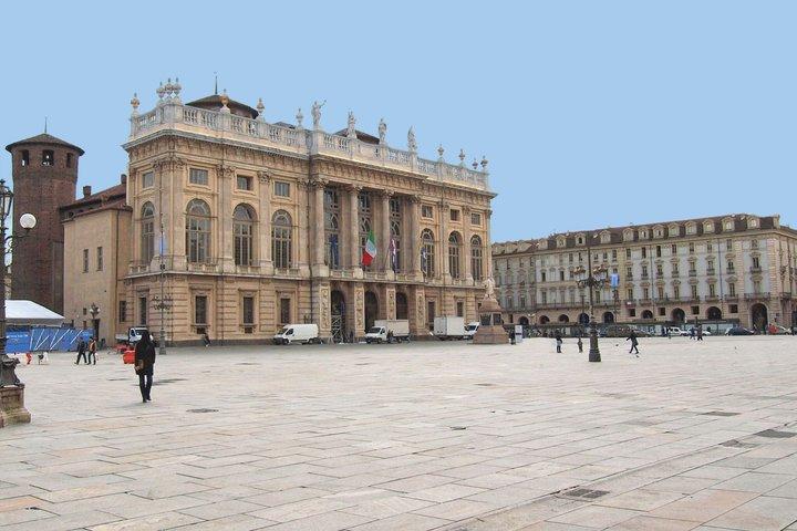 Turin Scavenger Hunt & Highlights Self-Guided Walking Tour