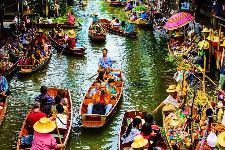 Bangkok: Floating Market Boat & Maeklong Railway Market Tour