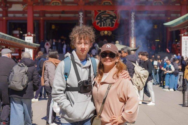 Tokyo Private Custom Tour:Must-Sees & Hidden Gem with local guide