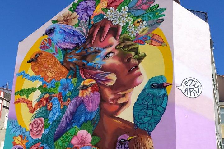 Kickstart Street Art Tour in Lisbon with Street art Specialists